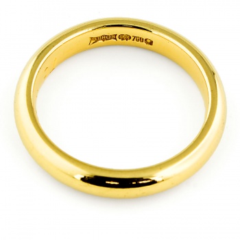 18ct Gold 4.5g Wedding Ring Size J